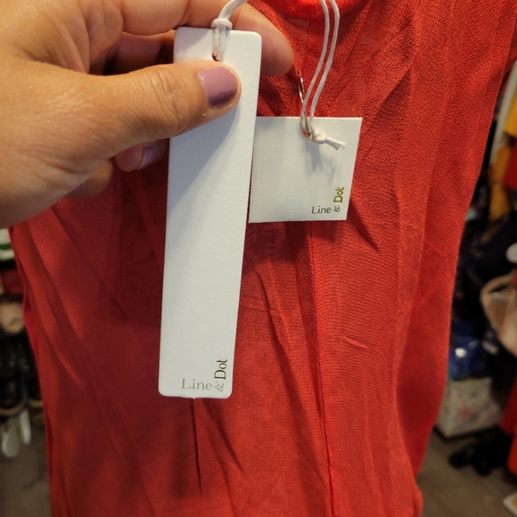 Revolve Line& dot low back/highlow cut out backtop - Picture 6 of 11